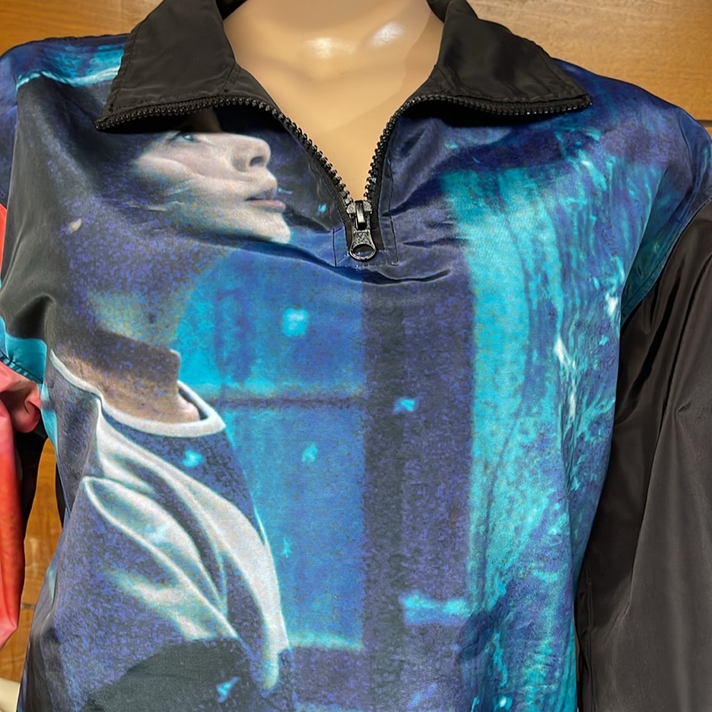 Netflix “Stranger Things” Pullover Jacket Size Sm… - image 6